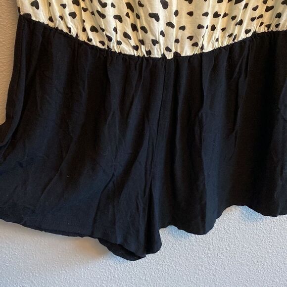 White and black heart romper- Size Large - Picture 3 of 5